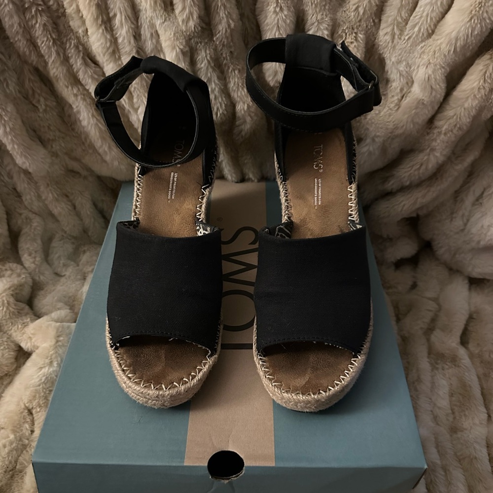 TOMS Black Women's Sandals
